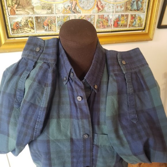 GAP Plaid Button Down Collared Shirt - Picture 2 of 5